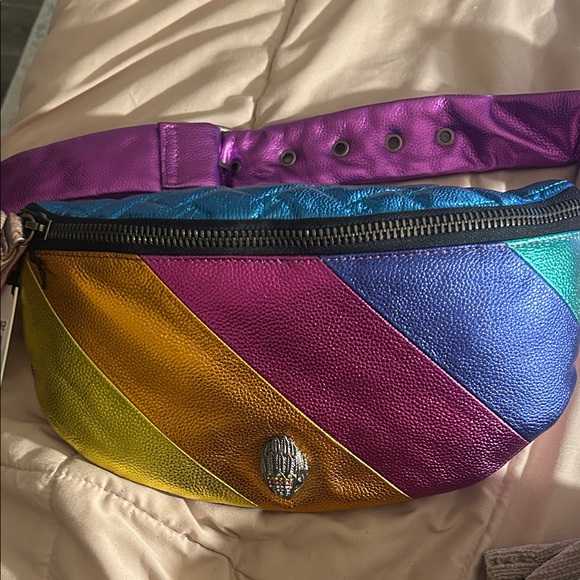 KURT GEIGER LONDON
Kensington Metallic Leather Belt Bag - Picture 7 of 12